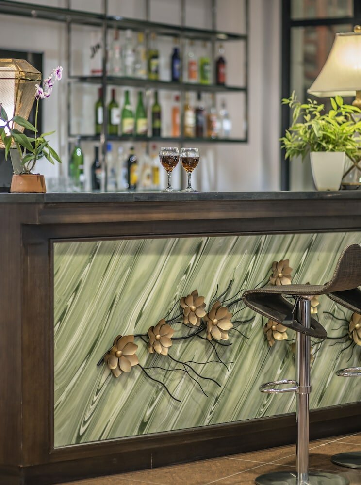 Фото Marcian Garden Hotel