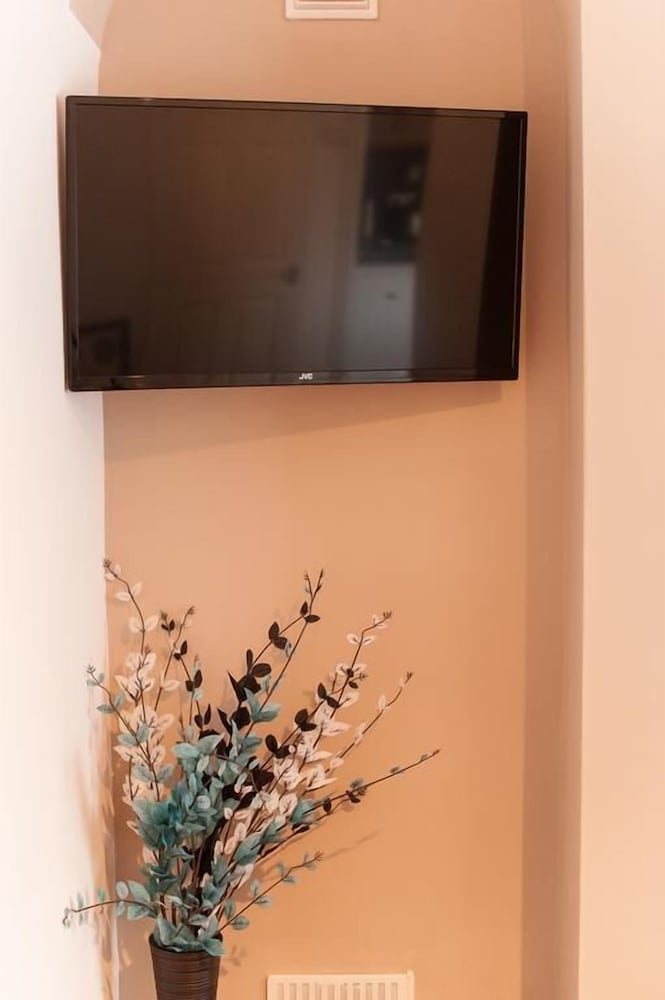 Фото Courthouse Apartments