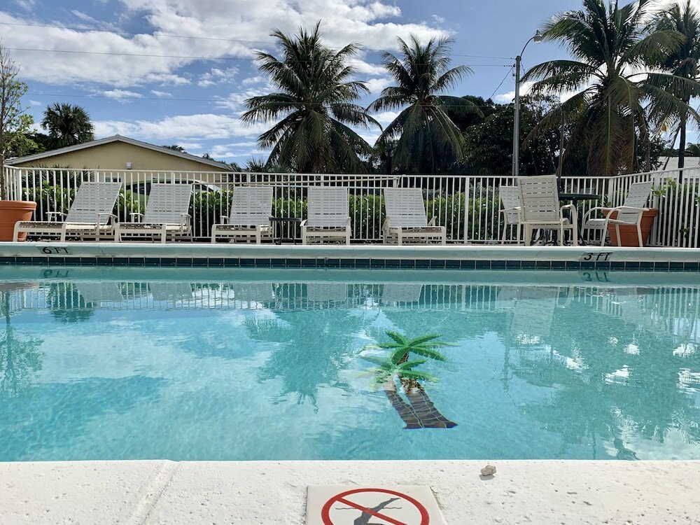 Фото Bayview Regency Apartments by Lowkl