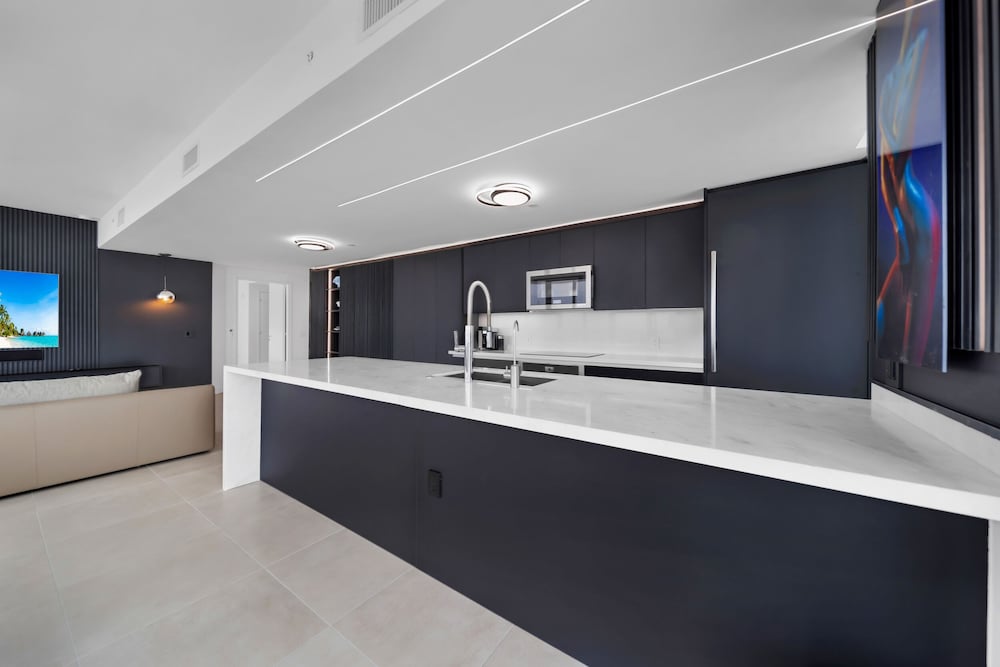 Фото Ocean view Amazing 3br at Tiffany House