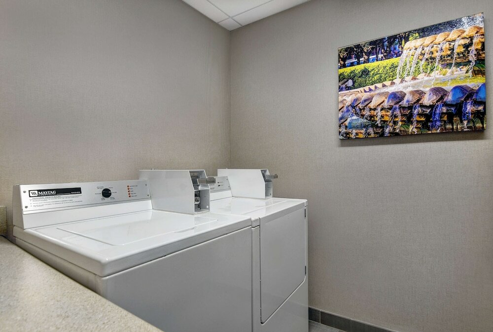 Фото Hampton Inn Charleston/Mount Pleasant-Patriots Point