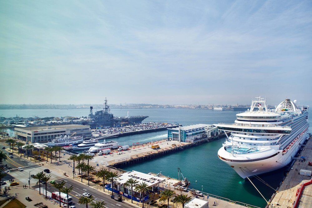 Фото Springhill Suites San Diego Downtown/Bayfront