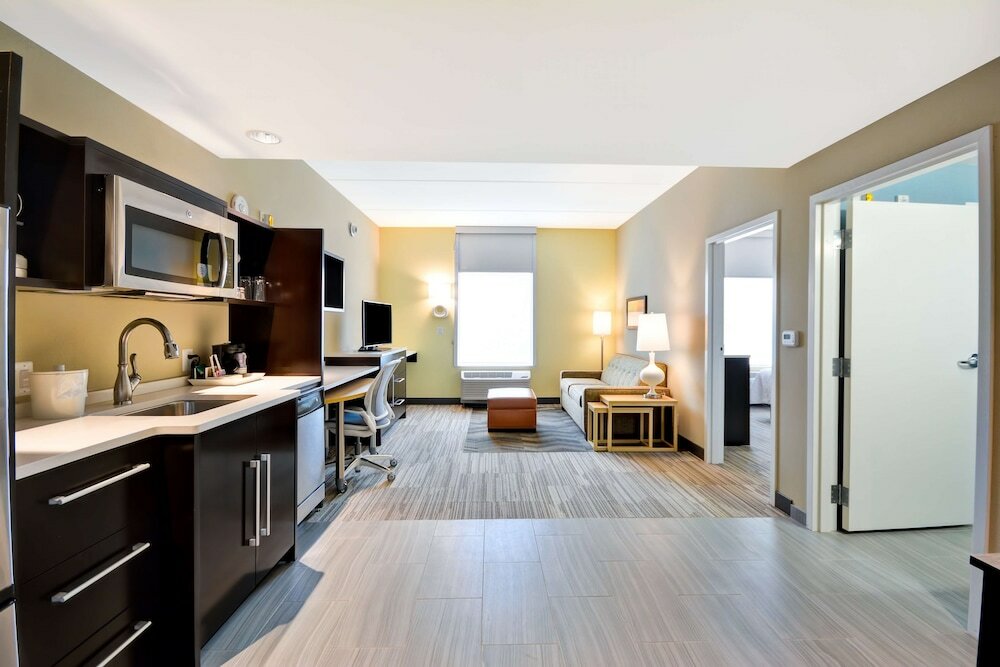 Фото Home2 Suites by Hilton Charles Town