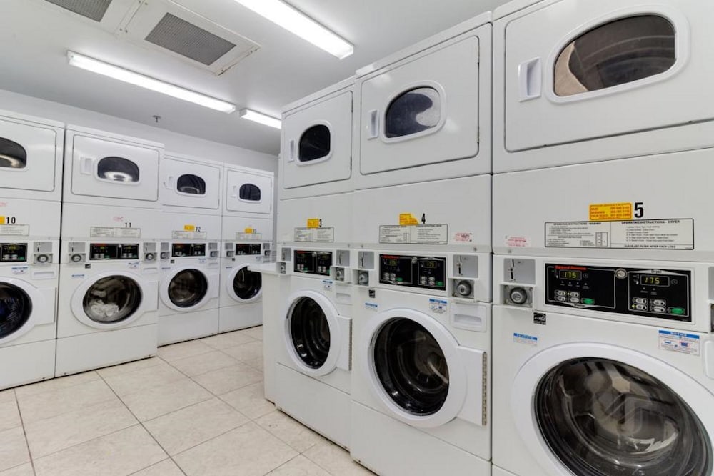 Фото Miami Beach Castle by the Ocean