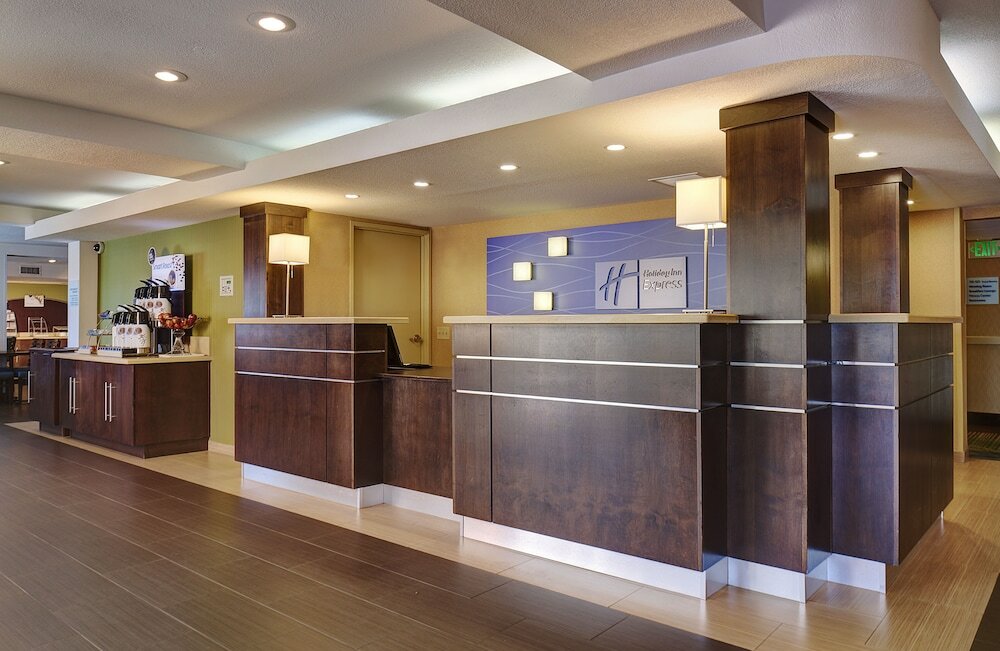 Фото Holiday Inn Express San Diego Sea World - Beach Area, an Ihg Hotel