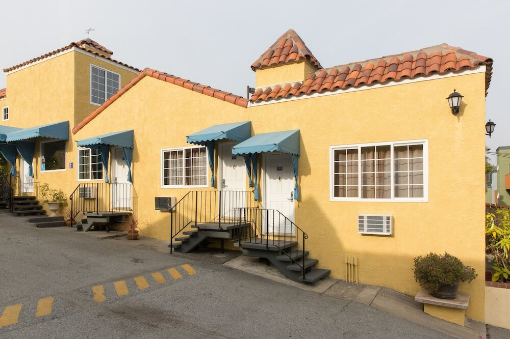Фото Alpine Inn And Suites