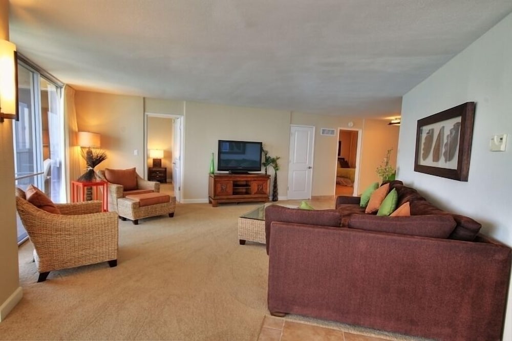 Фото Royal Kahana № 911 2 Bedroom Condo by RedAwning