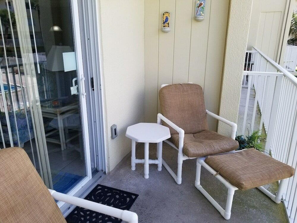 Фото Ocean View 2 Bed, 2 Bath, Steps to the Beach - Spanish Trace 240