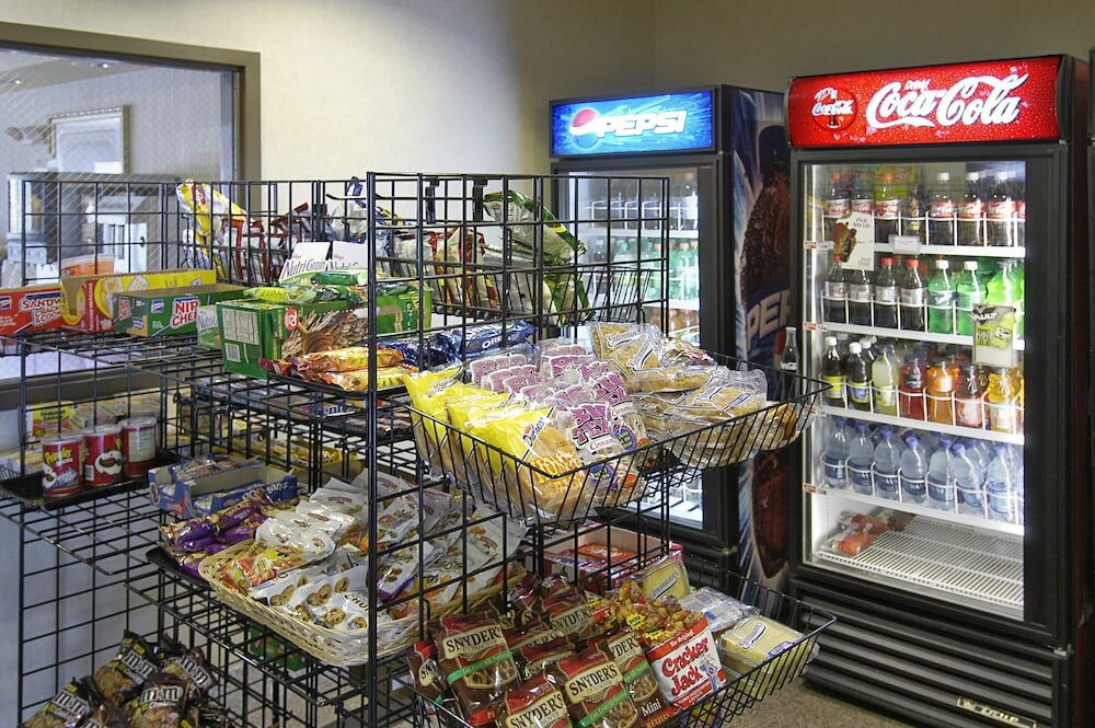 Фото Wingate by Wyndham - Orlando International Airport