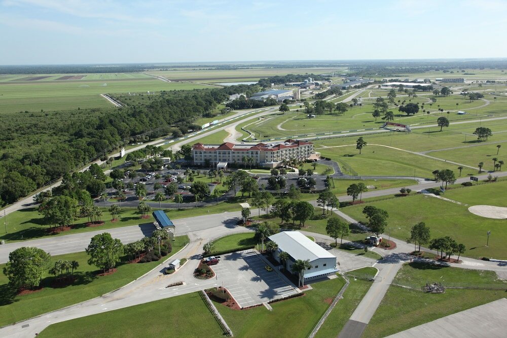Фото Seven Sebring Raceway Hotel