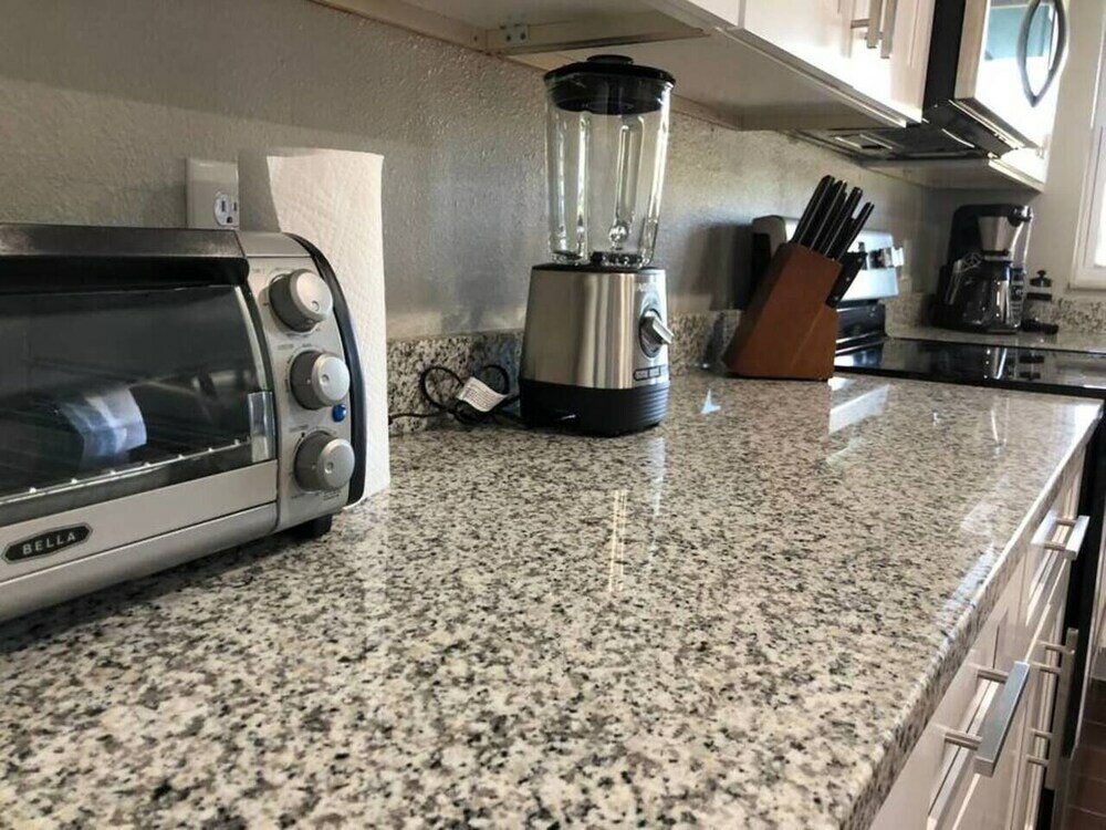 Фото Parsley · New! Luxury, Near Disney & Universal. Sleep 9