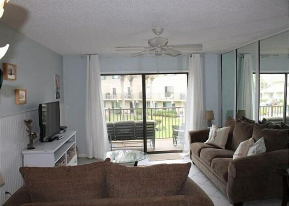 Фото Ocean View Condo, Steps To The Beach - Summerhouse 426