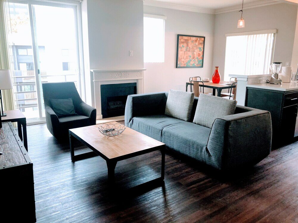 Фото Westwood La Executive Rentals