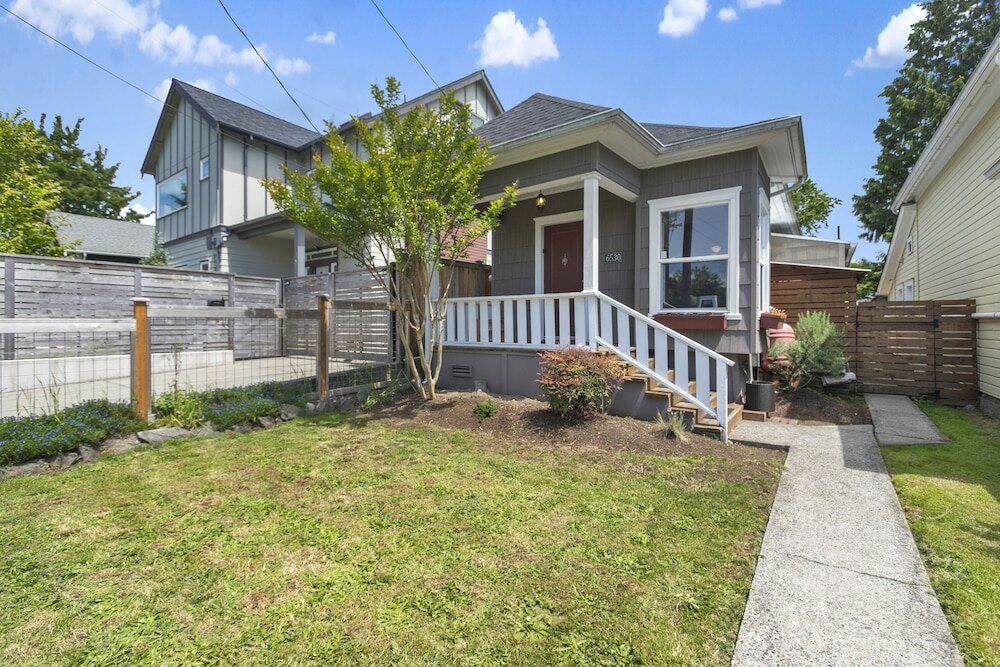 Фото Ballard Bungalow - Walk to Dt Ballard/Water