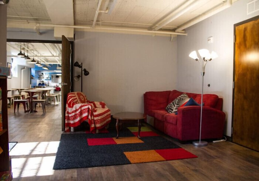 Фото Cream City Hostel