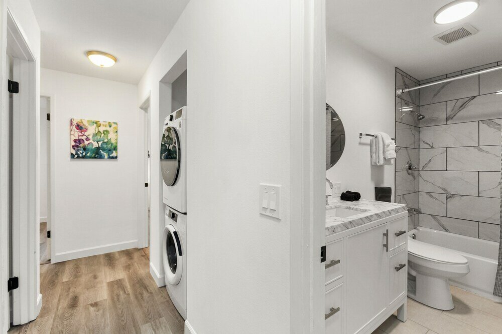 Фото Beacon Hill Retro - Central Location