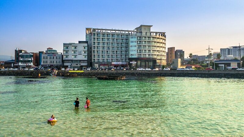 Гостиница Aimi Jeju Beach Hotel