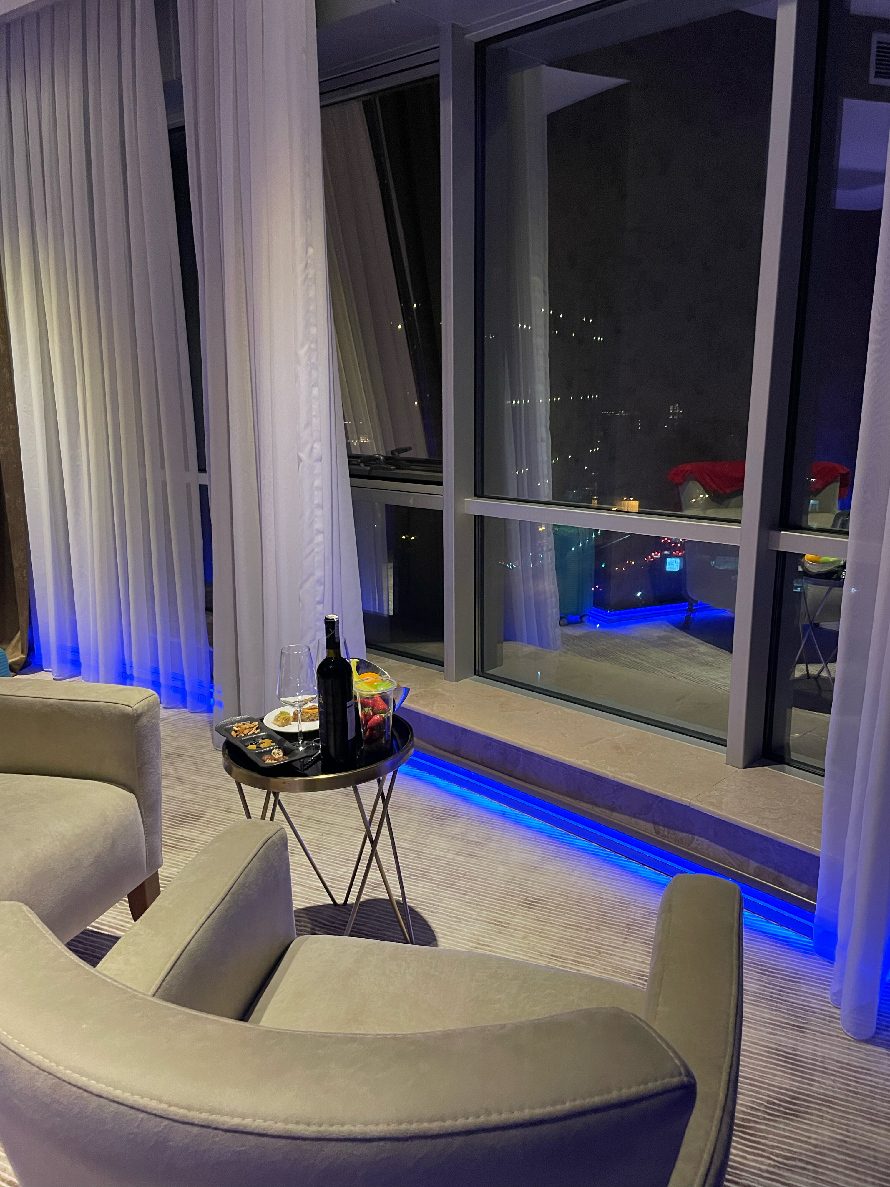 Фото Midtown Hotel