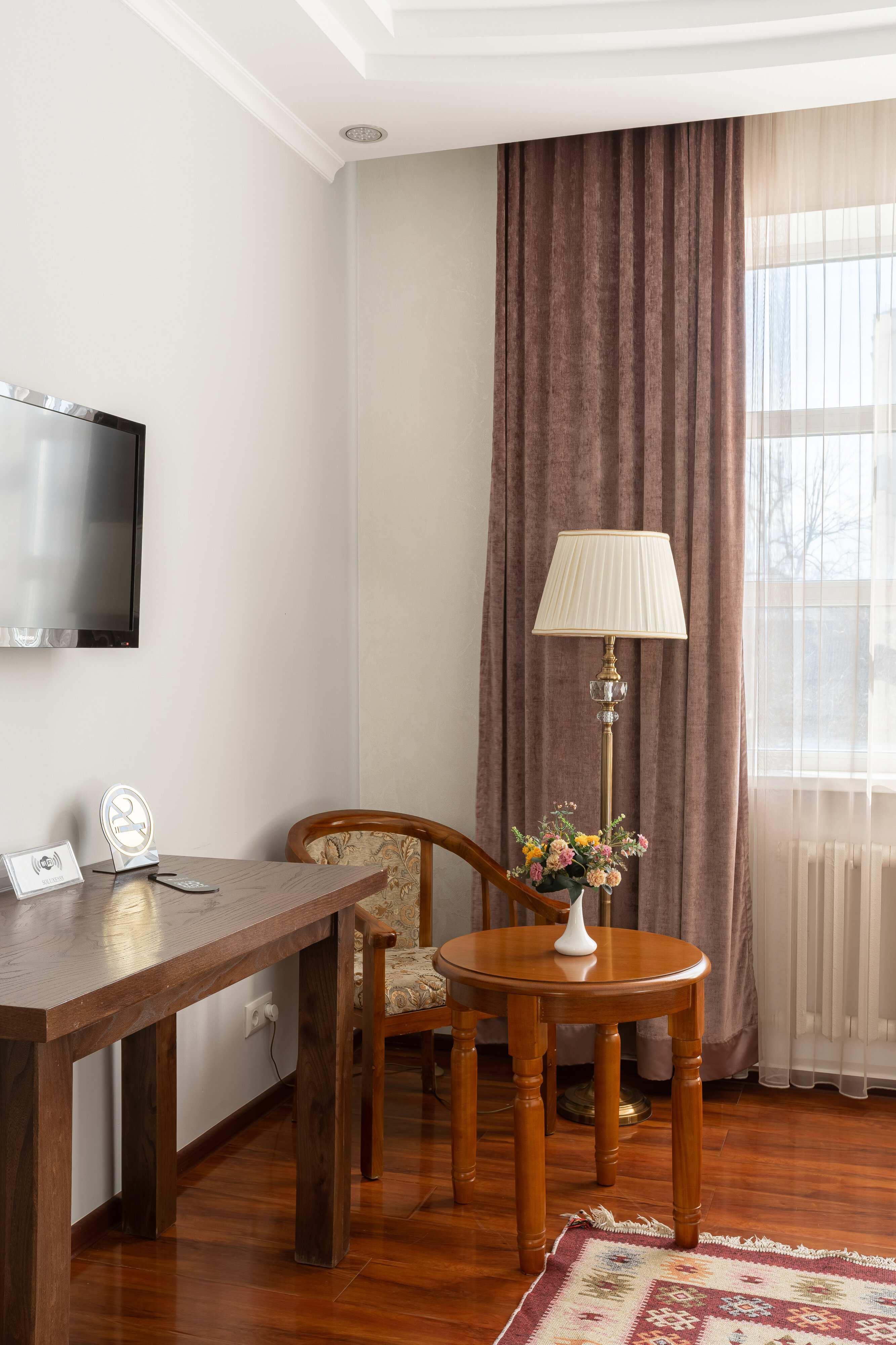 Фото Soluxe Bishkek Hotel