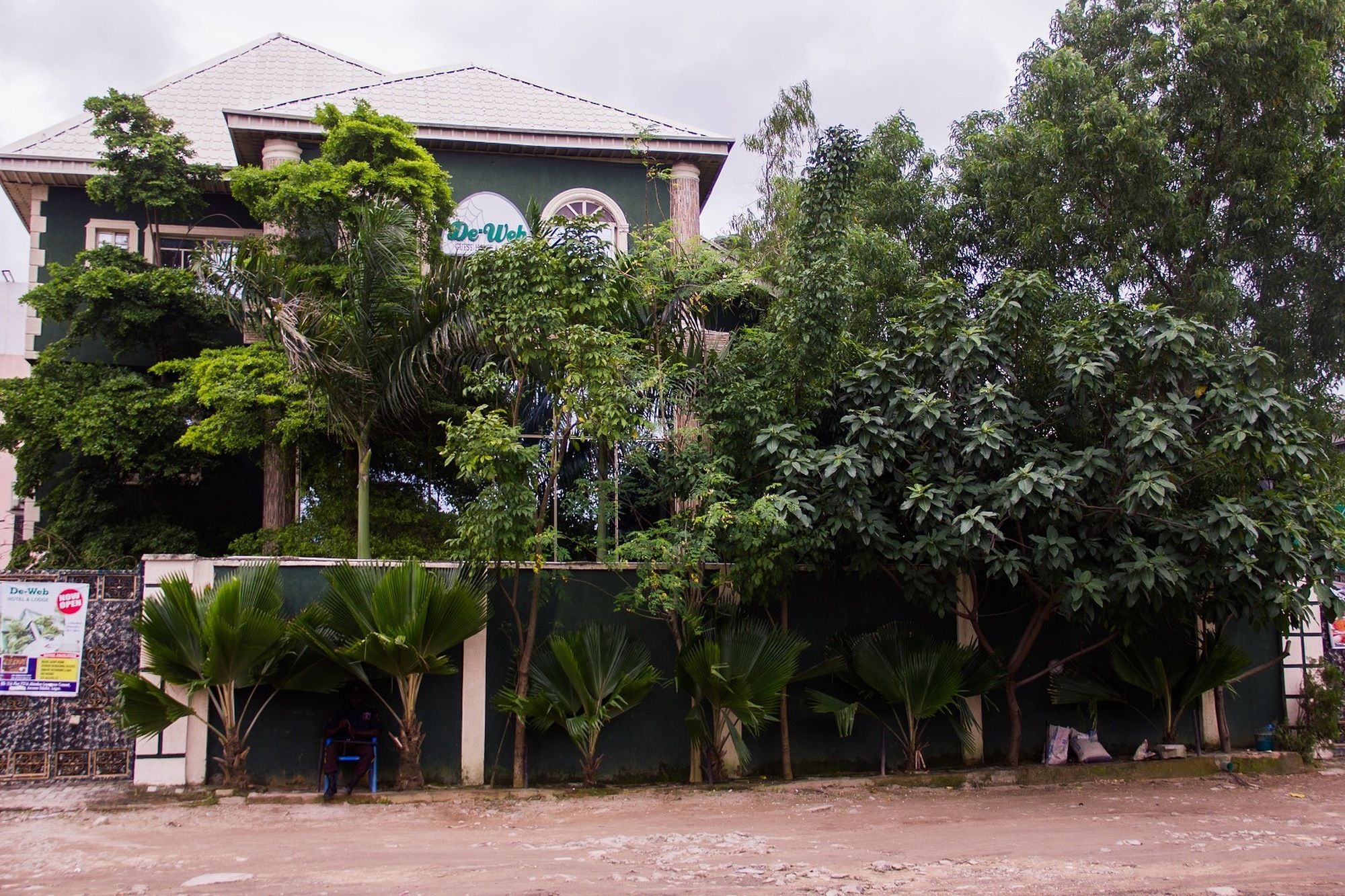 Фото De Web Hotel & Lodge