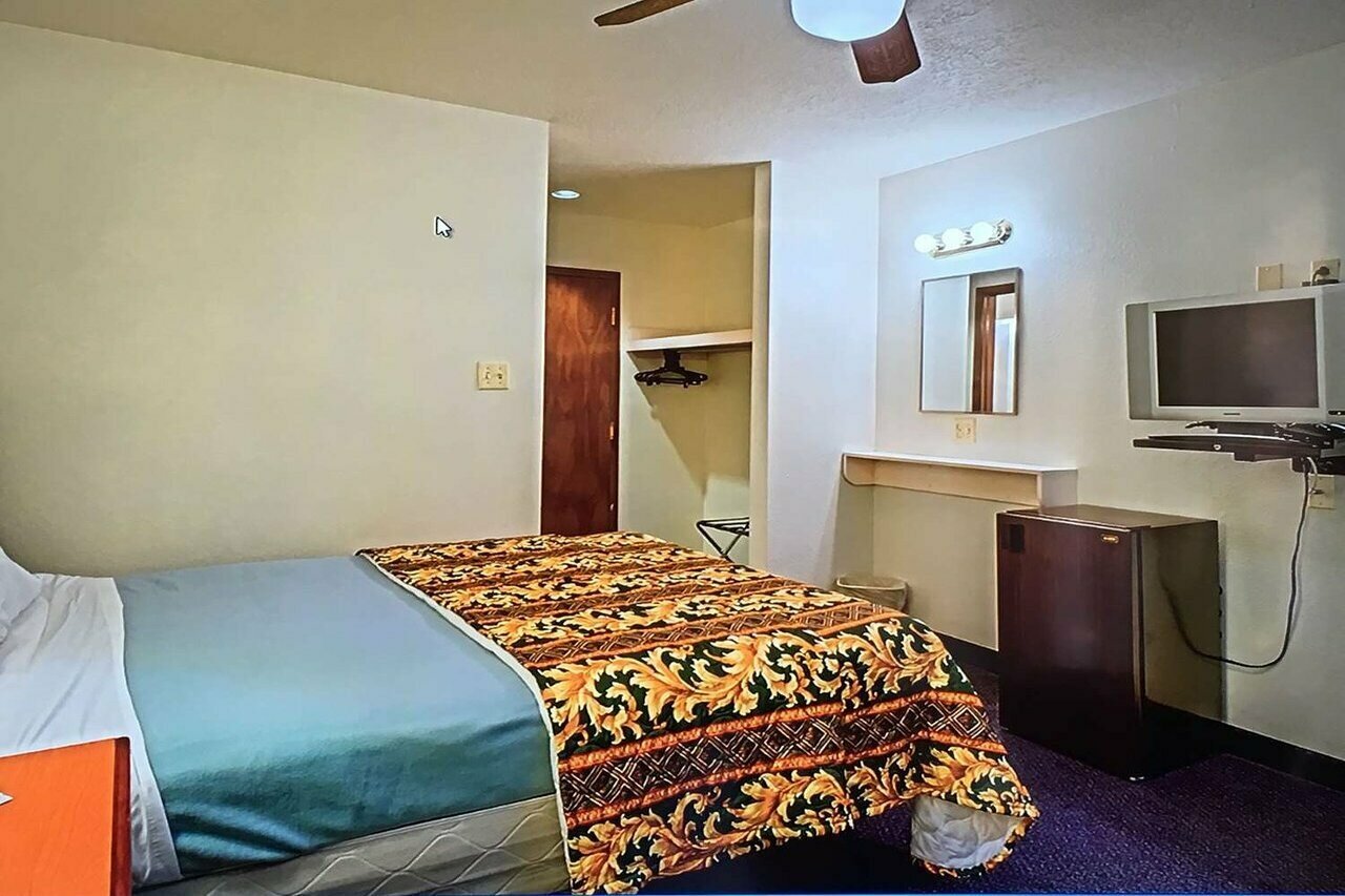 Фото Days Inn by Wyndham Albuquerque I 25