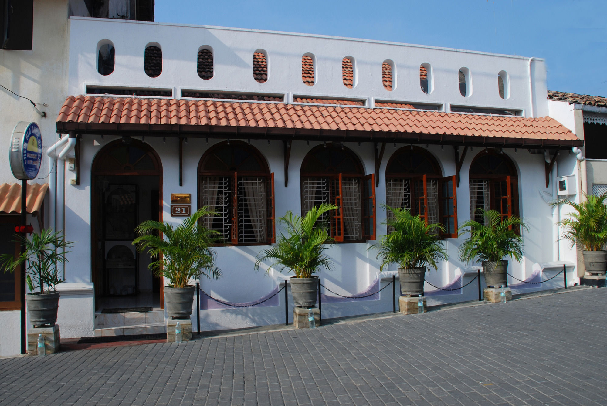 Фото New Old Dutch House - Galle Fort