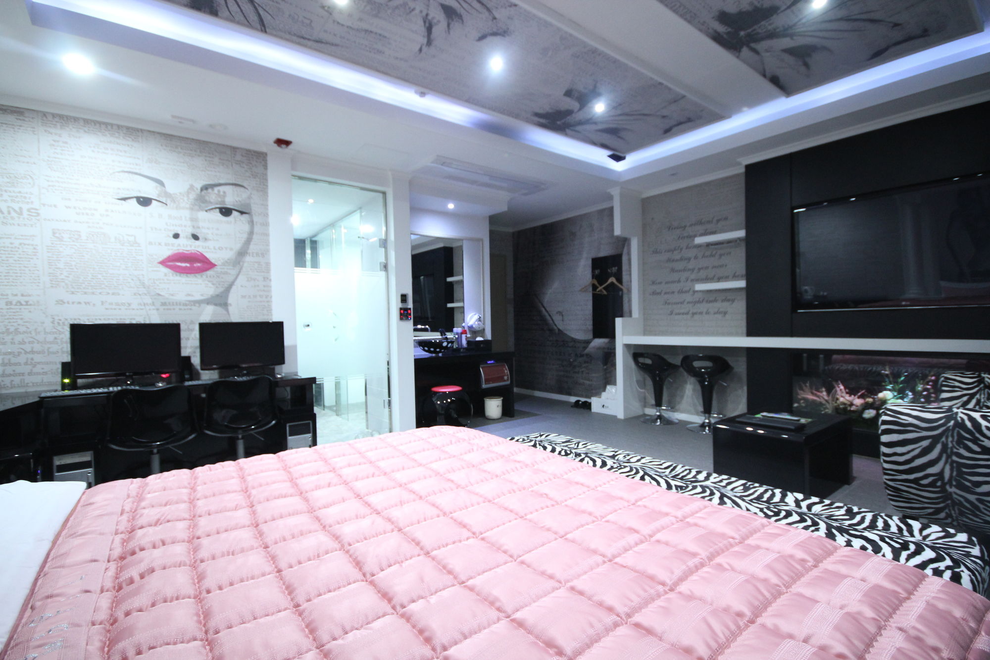 Фото Hotel LeeSunDeok