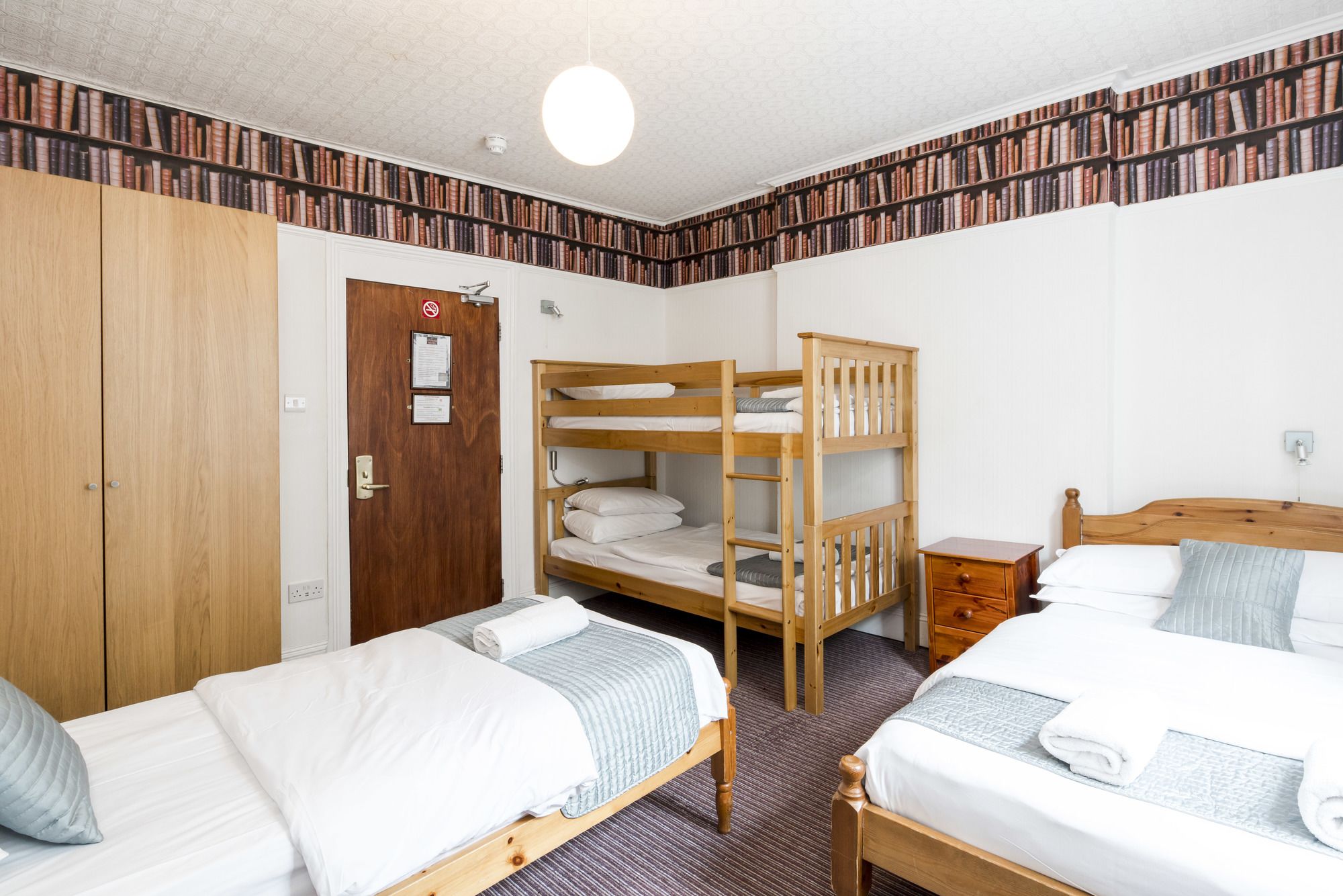 Фото St Athans Hotel
