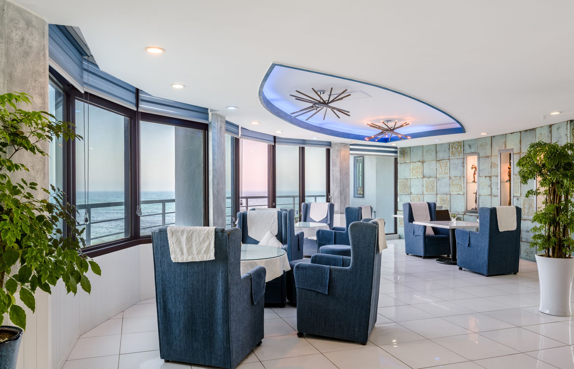 Фото On the Sea Pension