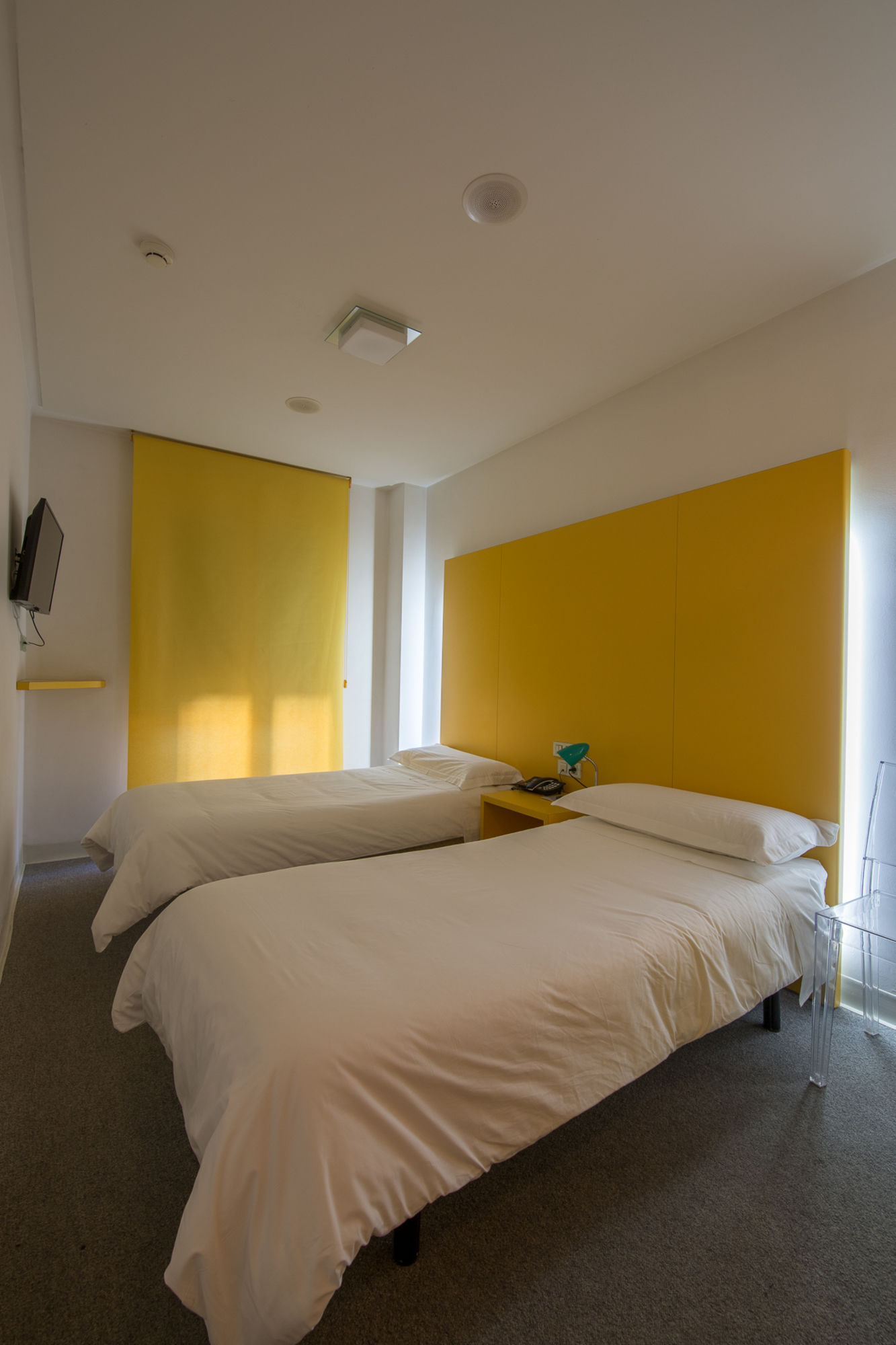 Фото Hostal Albany