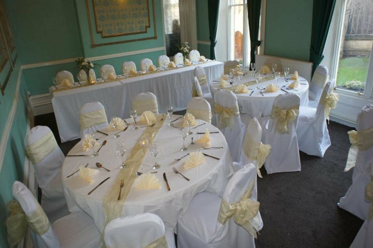 Фото The Mitre Hotel