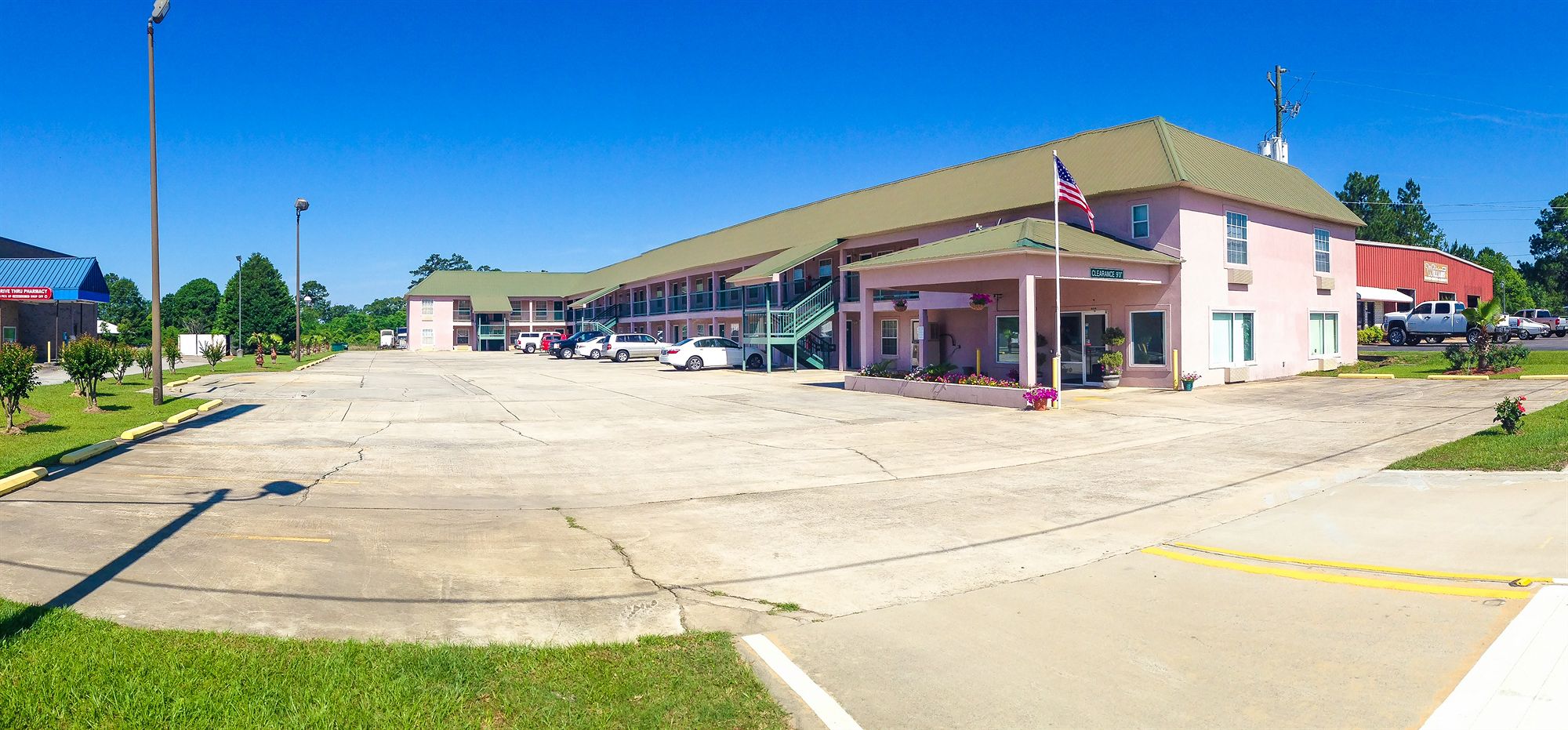 Фото Garden Inn & Suites