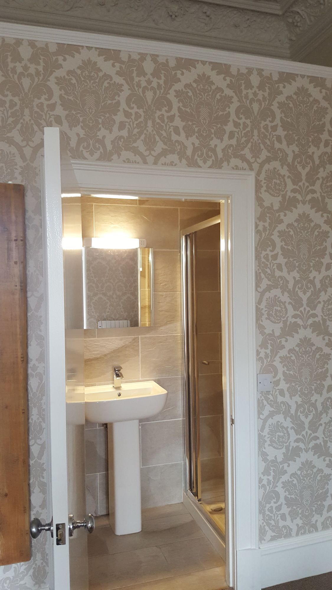 Фото 18 Craigmillar Park Guest House