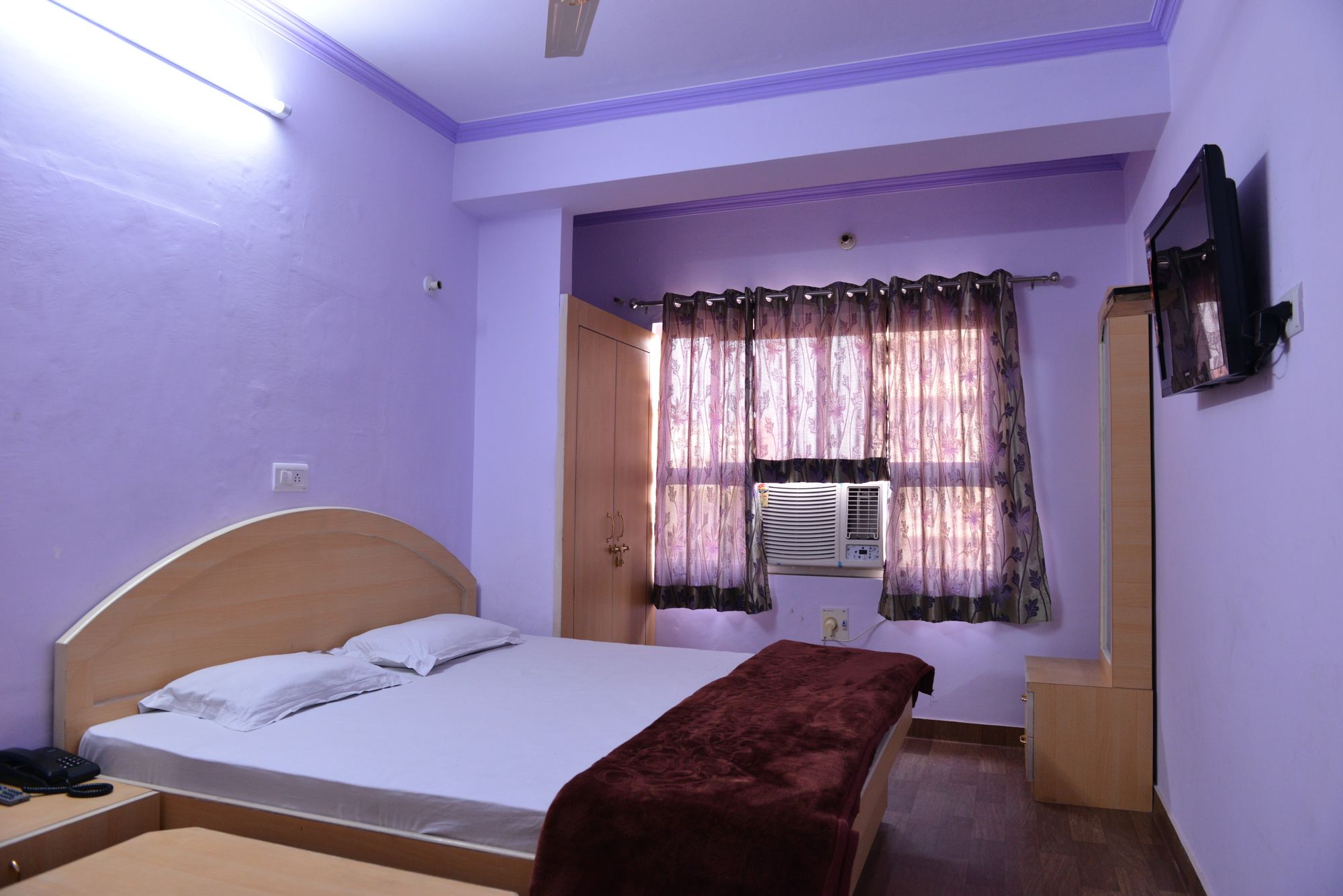 Фото Hotel Mohit Palace