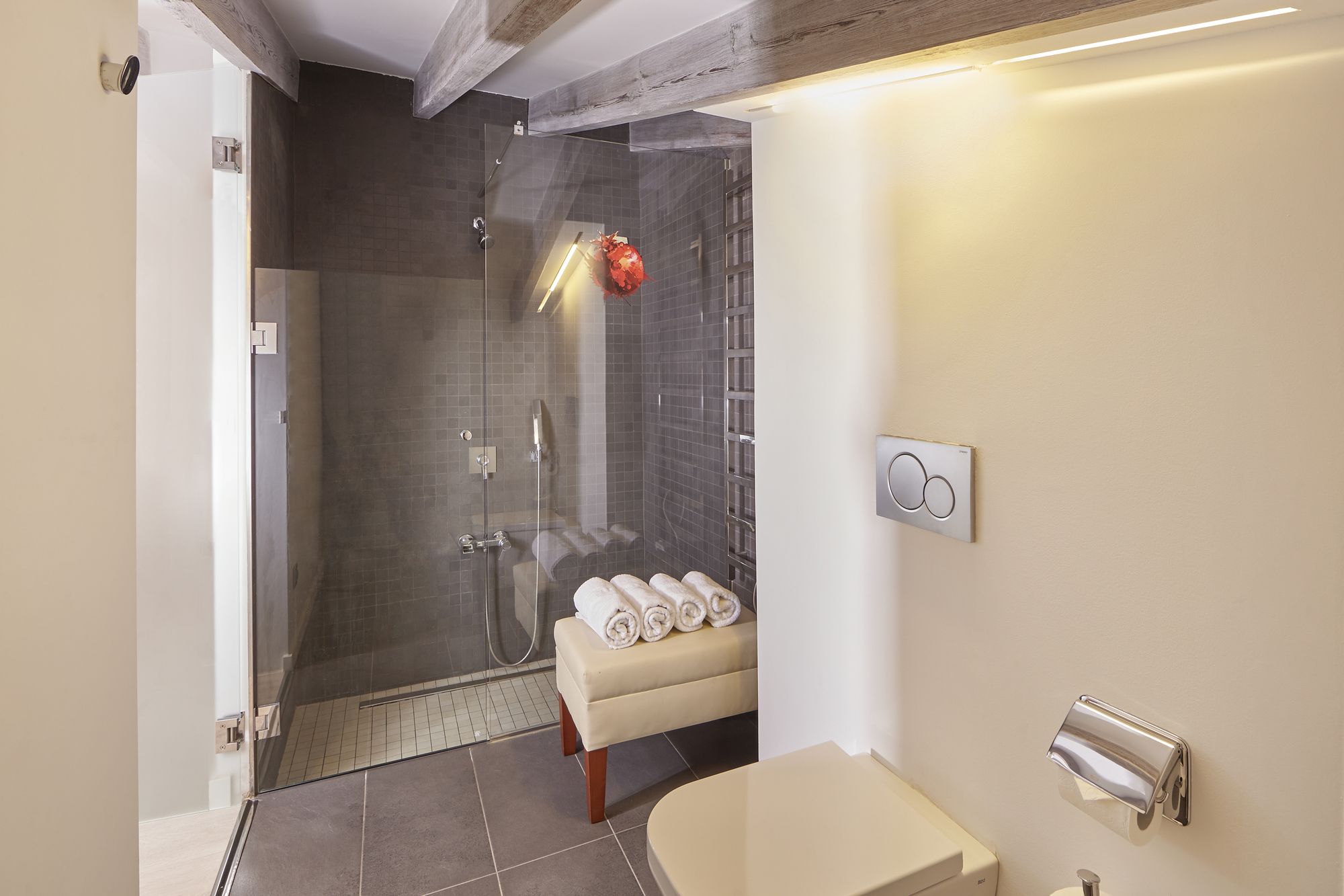 Фото Bennoc Petit Hotel