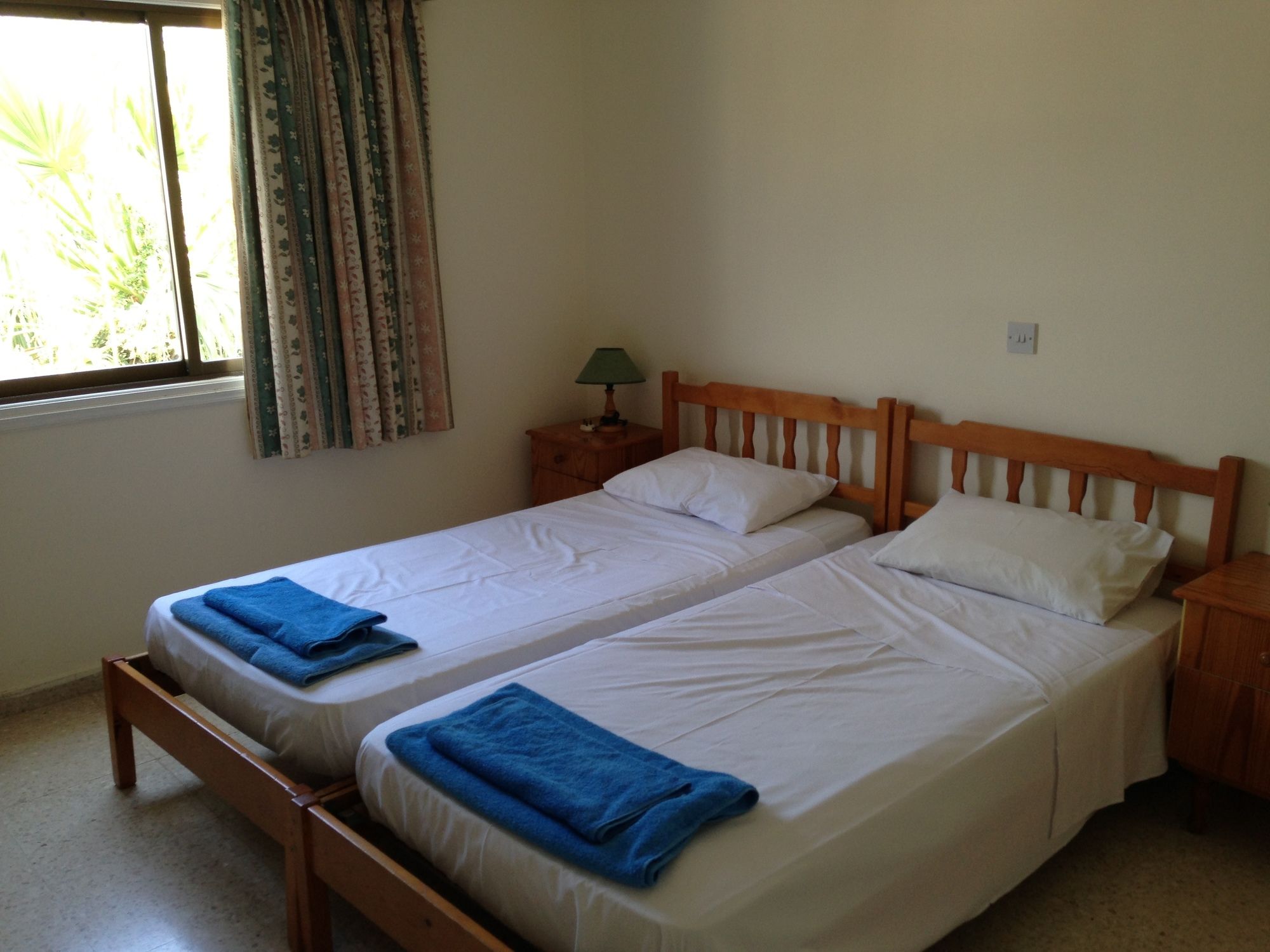 Фото Constantaras Apartments