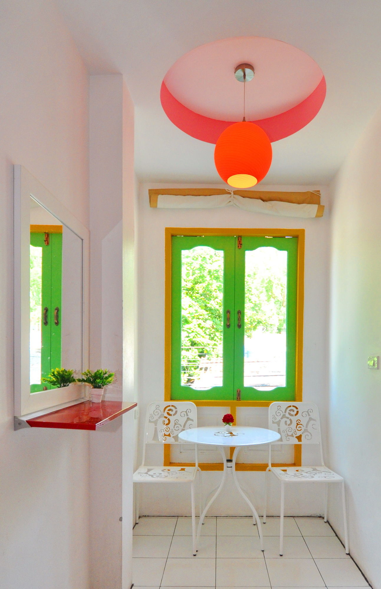 Фото Side Walk Boutique Hotel