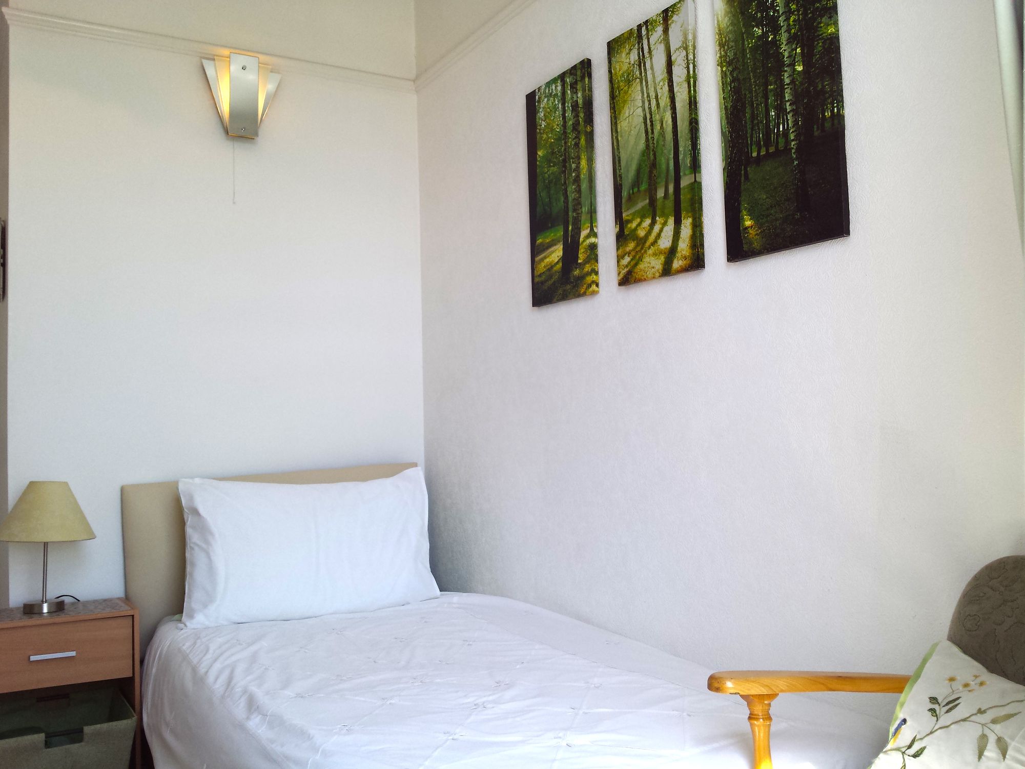 Фото The Ravensbourne Hotel