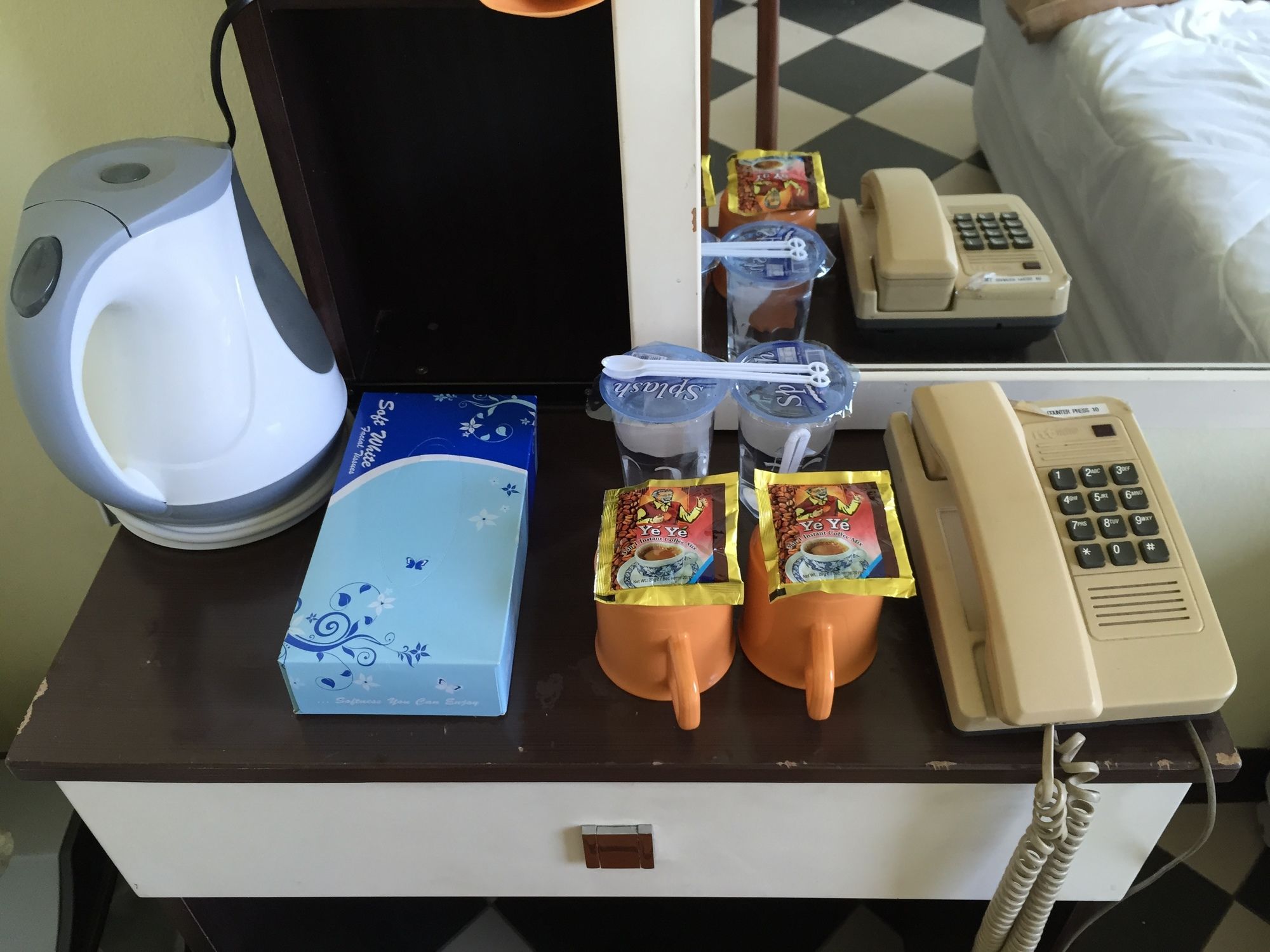 Фото BudgetOne Hotel