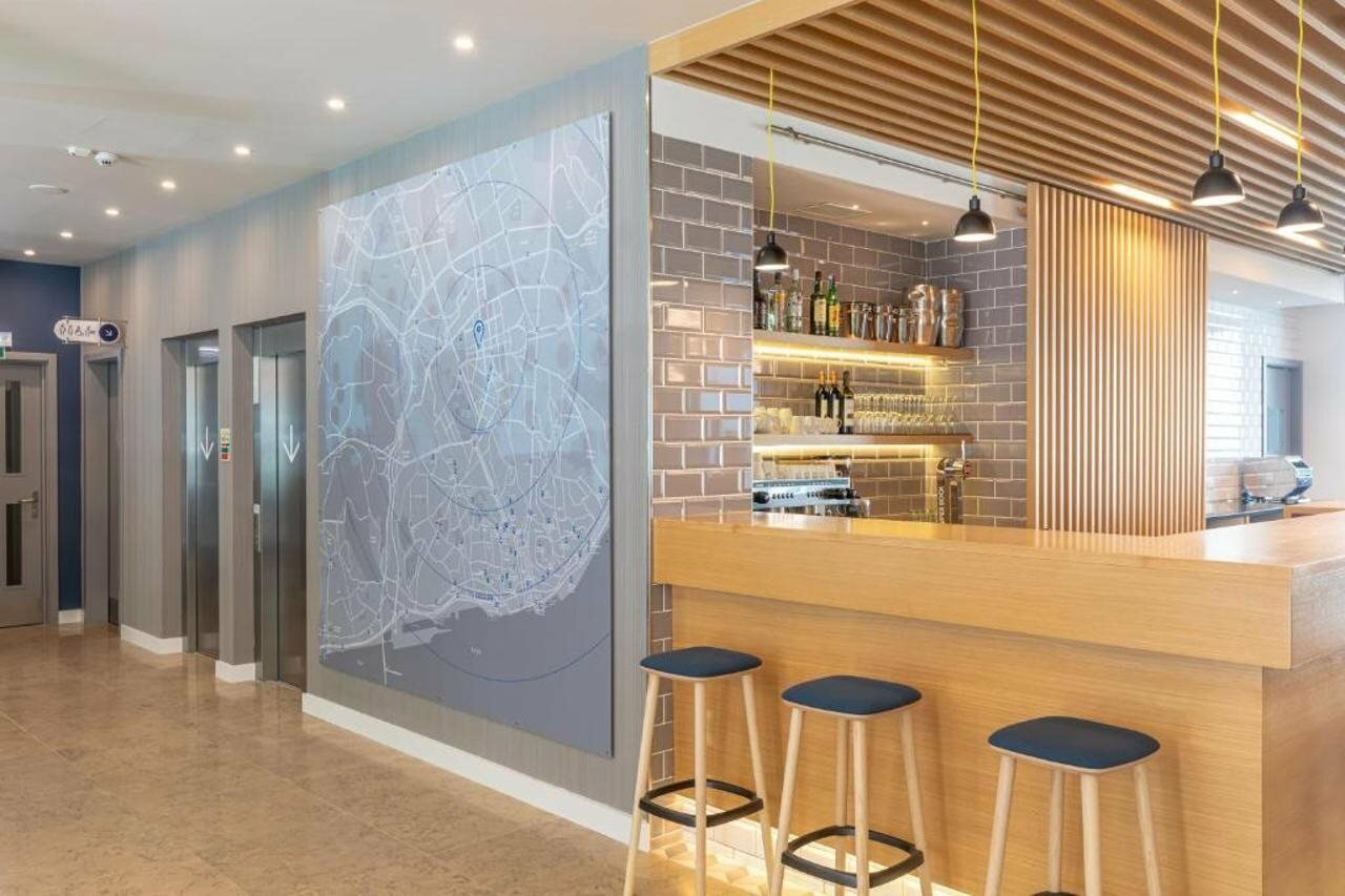 Фото Holiday Inn Express Lisbon Plaza Saldanha