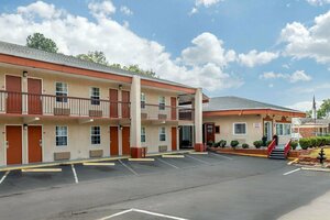 Гостиница Econo Lodge Fort Jackson
