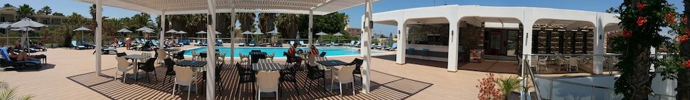 Фото Cosmopolitan Hotel