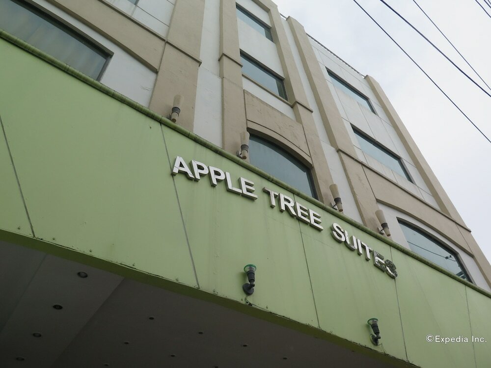 Фото Oyo 210 Apple Tree Suites