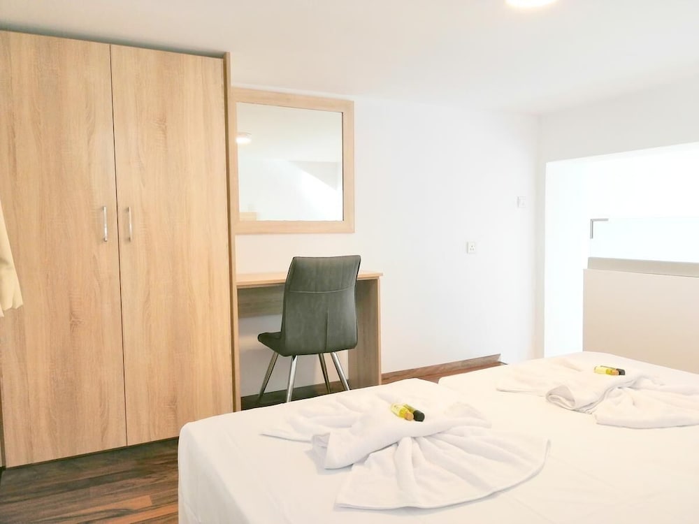 Фото Апарт-отель Florea