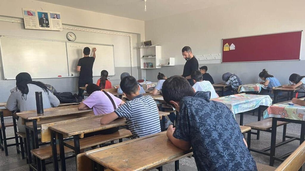 School Martyr Hazim Sahin Middle School, Diyarbakir, photo