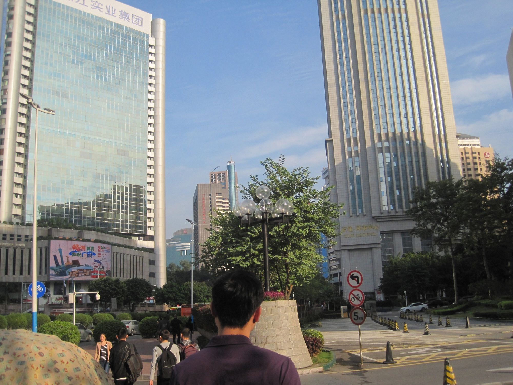 Фото Nomo Service Apartment The Legend