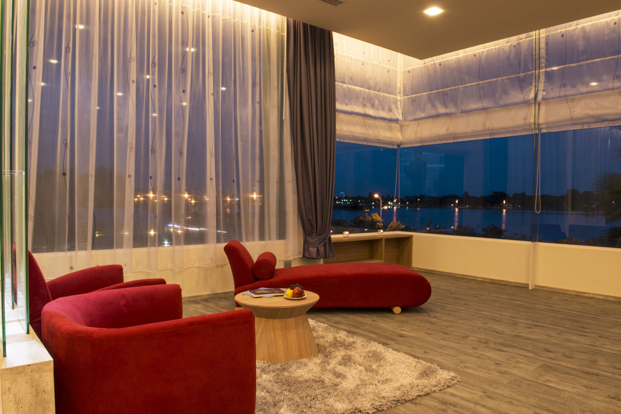 Фото The Beverly Hills