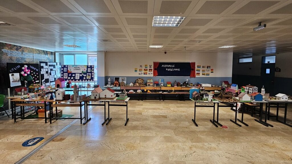 School Muhsine Zeynep Secondary School, Istanbul, photo