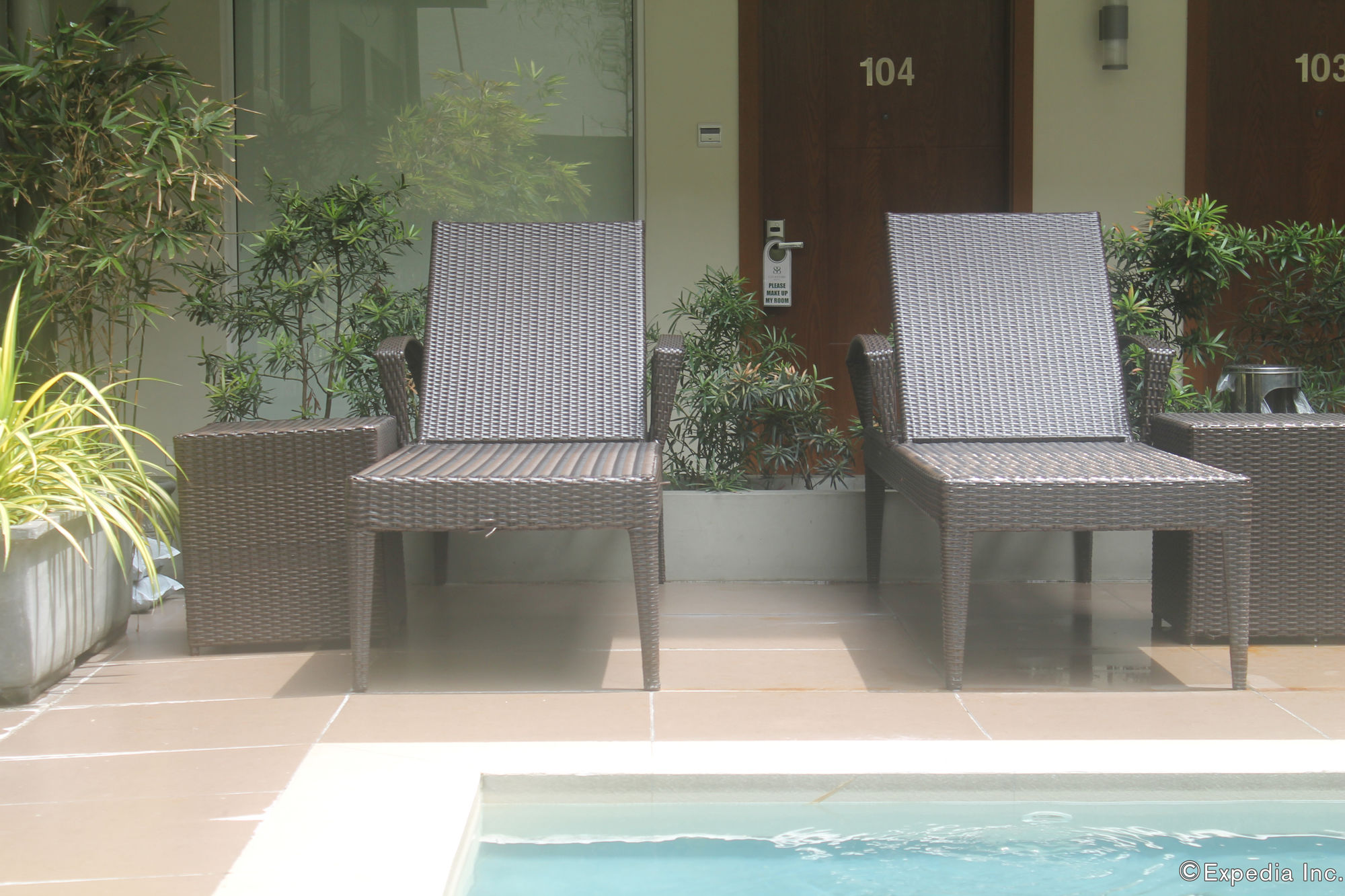 Фото 88 Courtyard Hotel