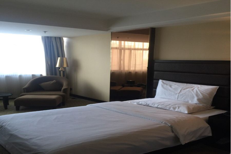 Фото Happy Beautiful Century Hotel